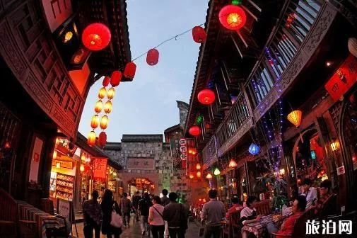 北京和成都哪個適合外國人旅游 北京和成都哪個適合外國人旅游