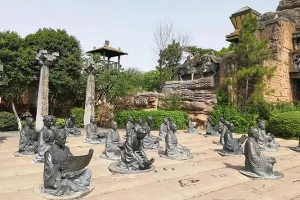常州淹城春秋樂園好玩嗎 有什么好玩的地方