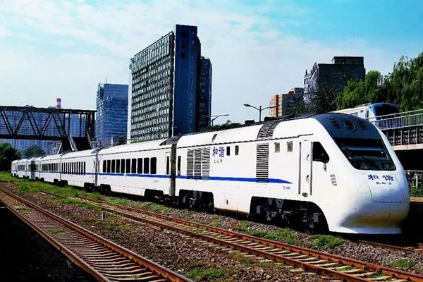 交通工具中火車、飛機、汽車到底誰更安全?
